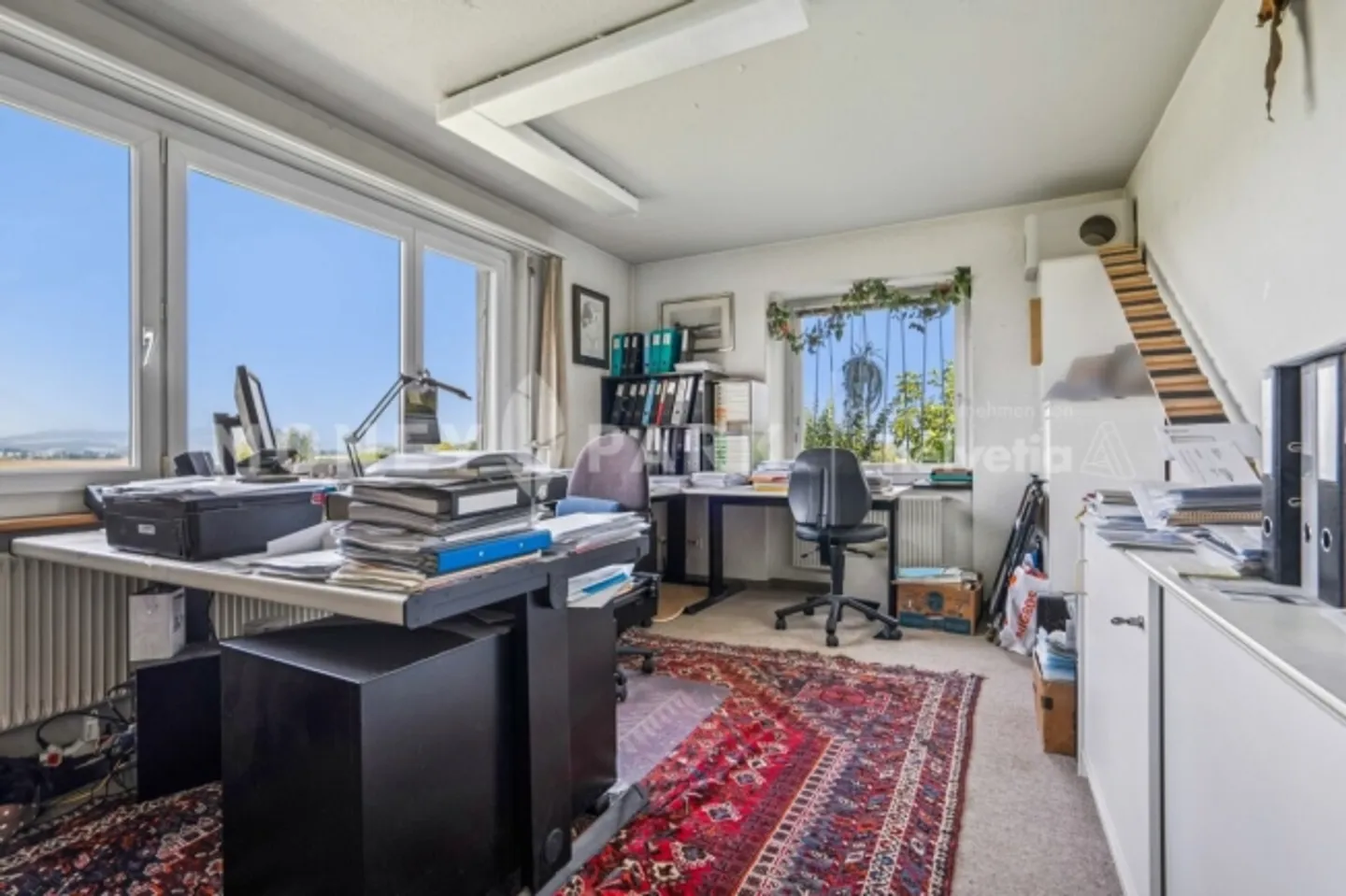 Ampia casa unifamiliare con appartamento indipendente in un ambiente naturale - Foto 4 di 13