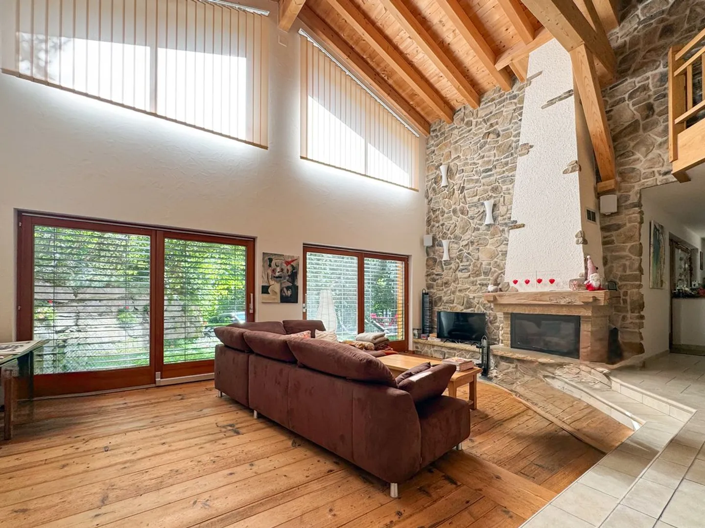 Magnificent chalet in a green setting! - Photo 8 of 13