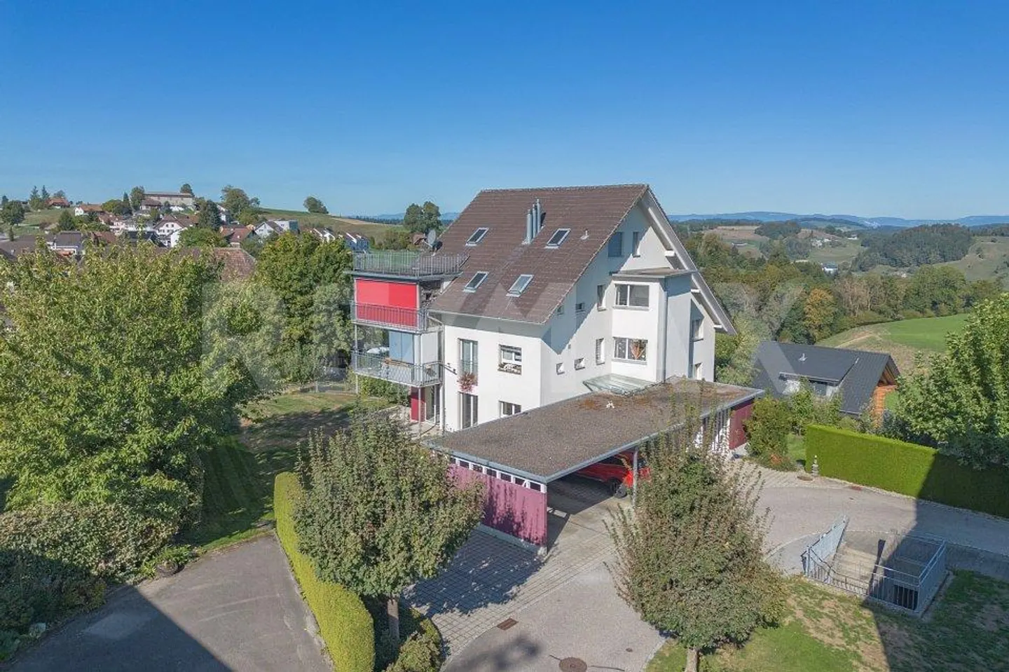 Appartement de jardin 5.5 pièces avec vue imprenable à Ufhusen - Photo 7 sur 13