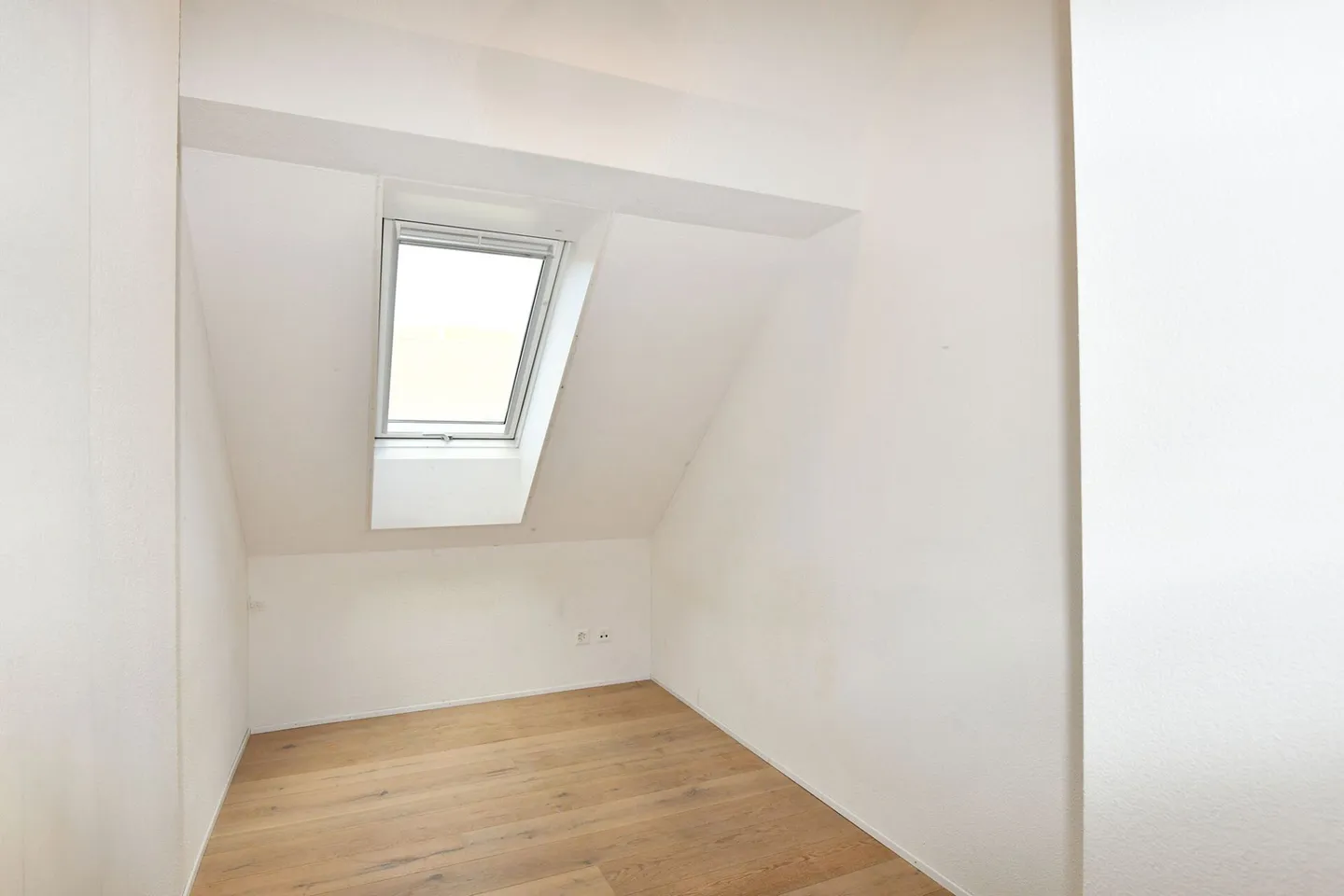 Spacious 4.5 Room Apartment in Kirchdorf - Photo 6 of 9