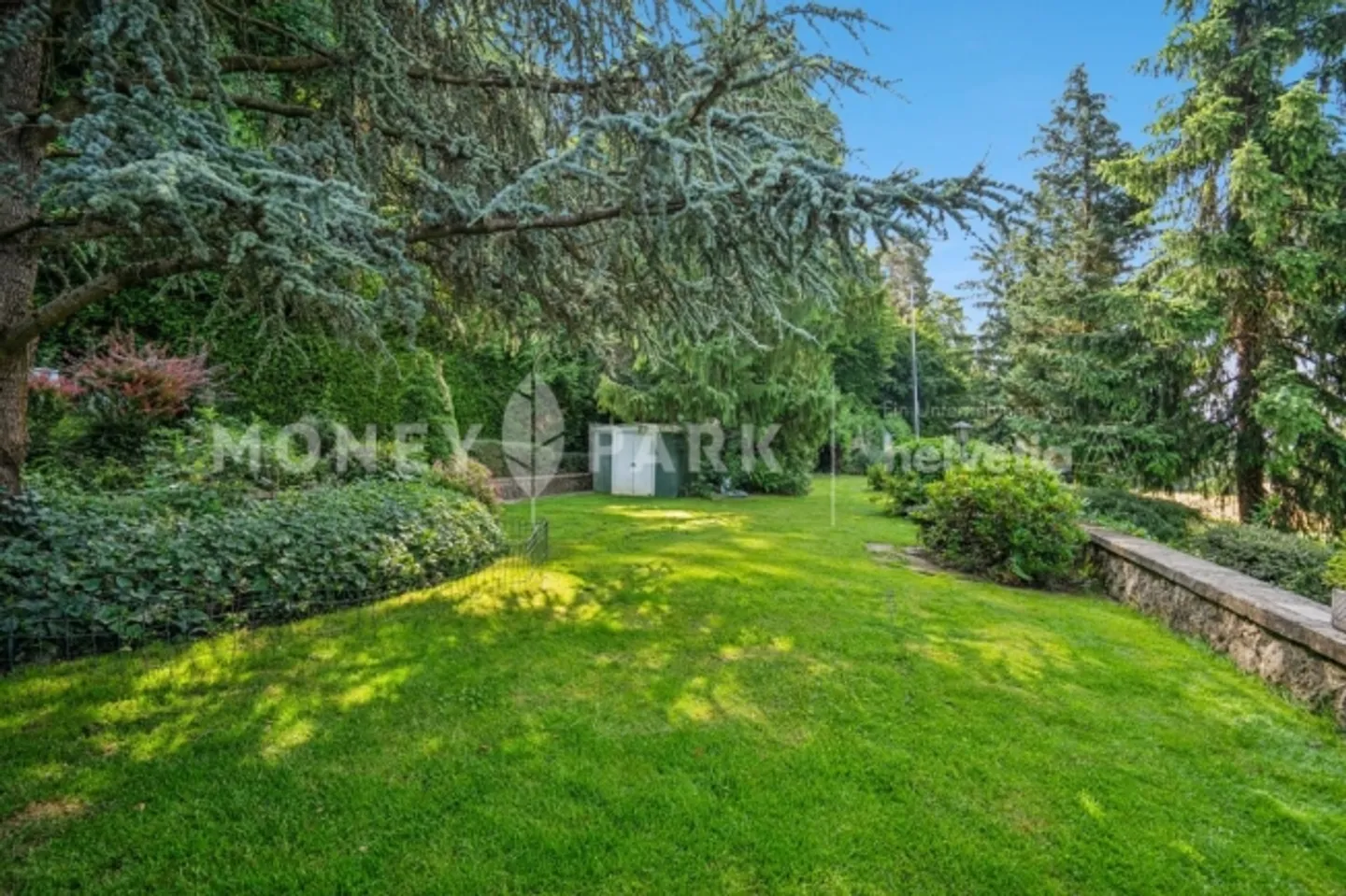 Ampia casa unifamiliare con appartamento indipendente in un ambiente naturale - Foto 9 di 13