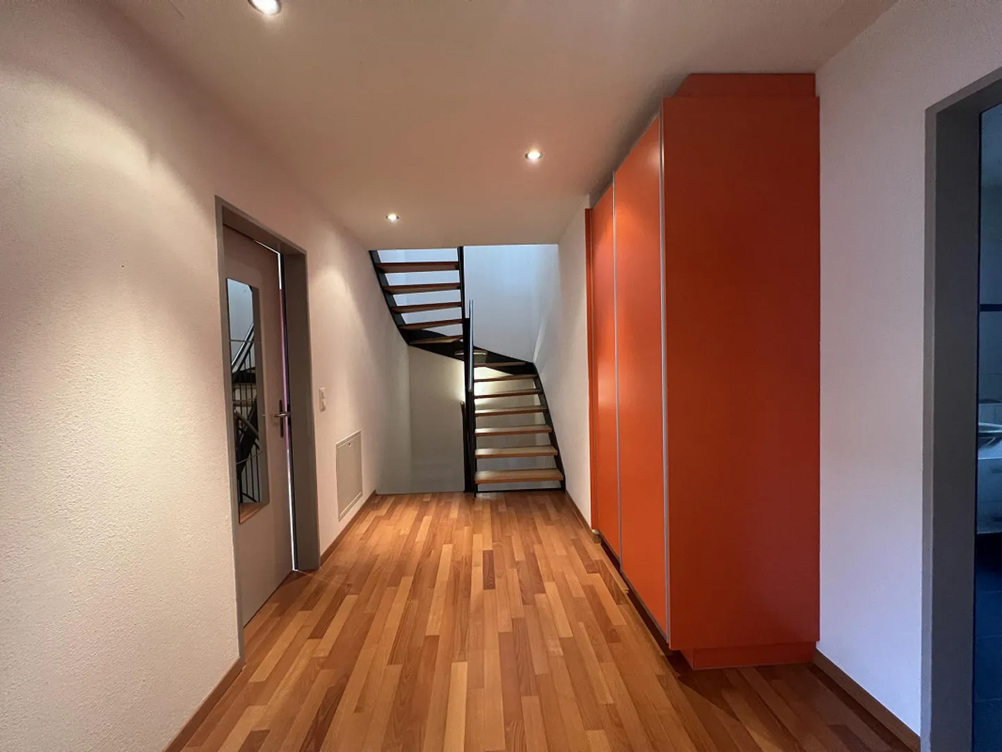 Ampia casa unifamiliare di 6,5 stanze con giardino - Foto 12 di 28