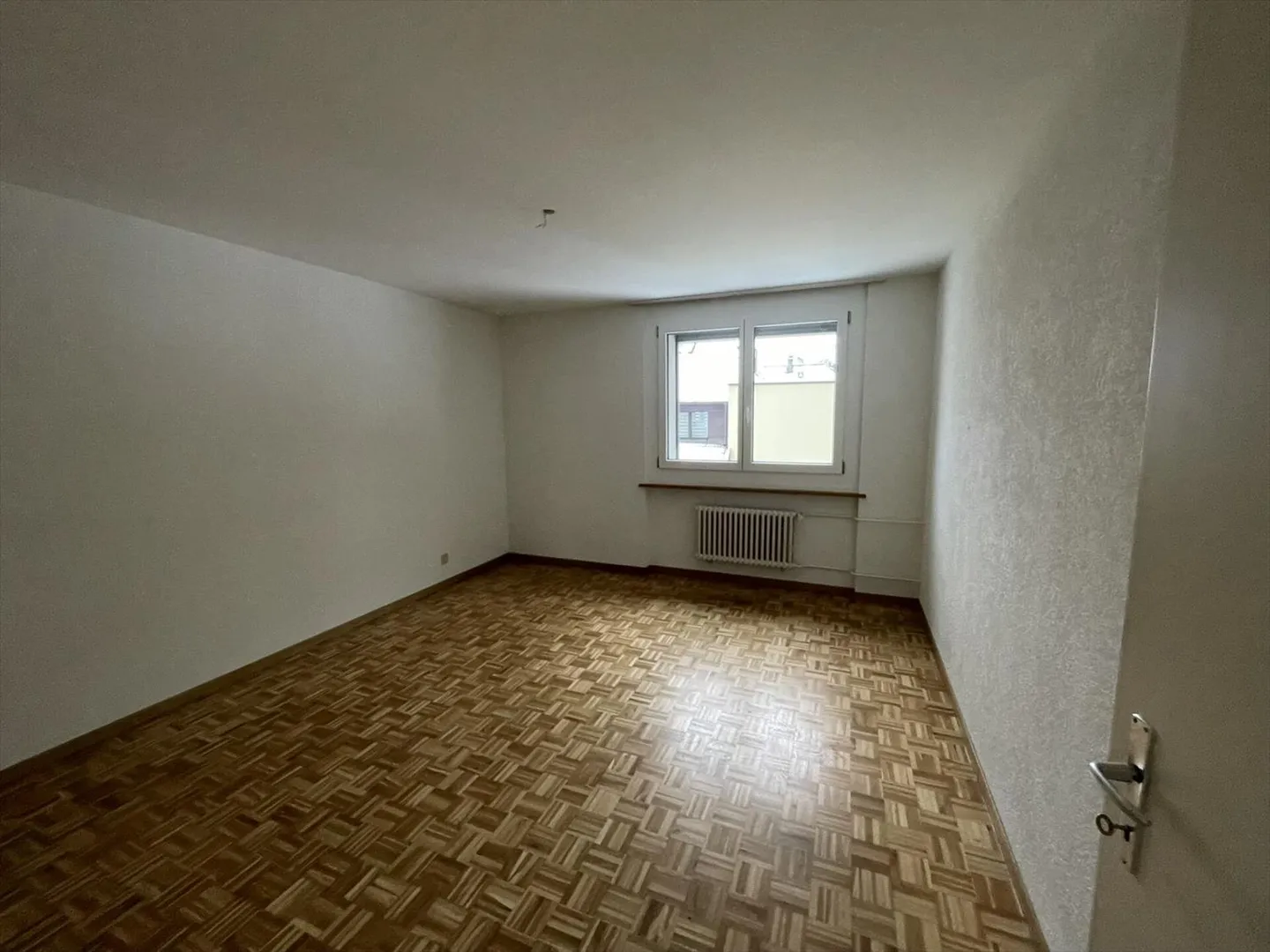 St-Imier, beautiful 3.5-room apartment on the 3rd floor with elevator - Photo 1 of 4