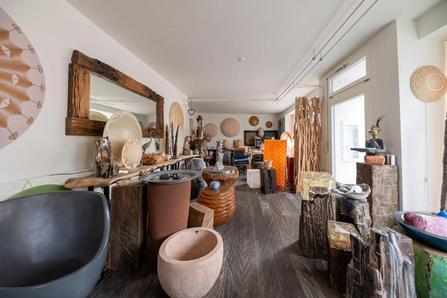 Artist House in the Heart of Kreuzlingen - Photo 2 of 10