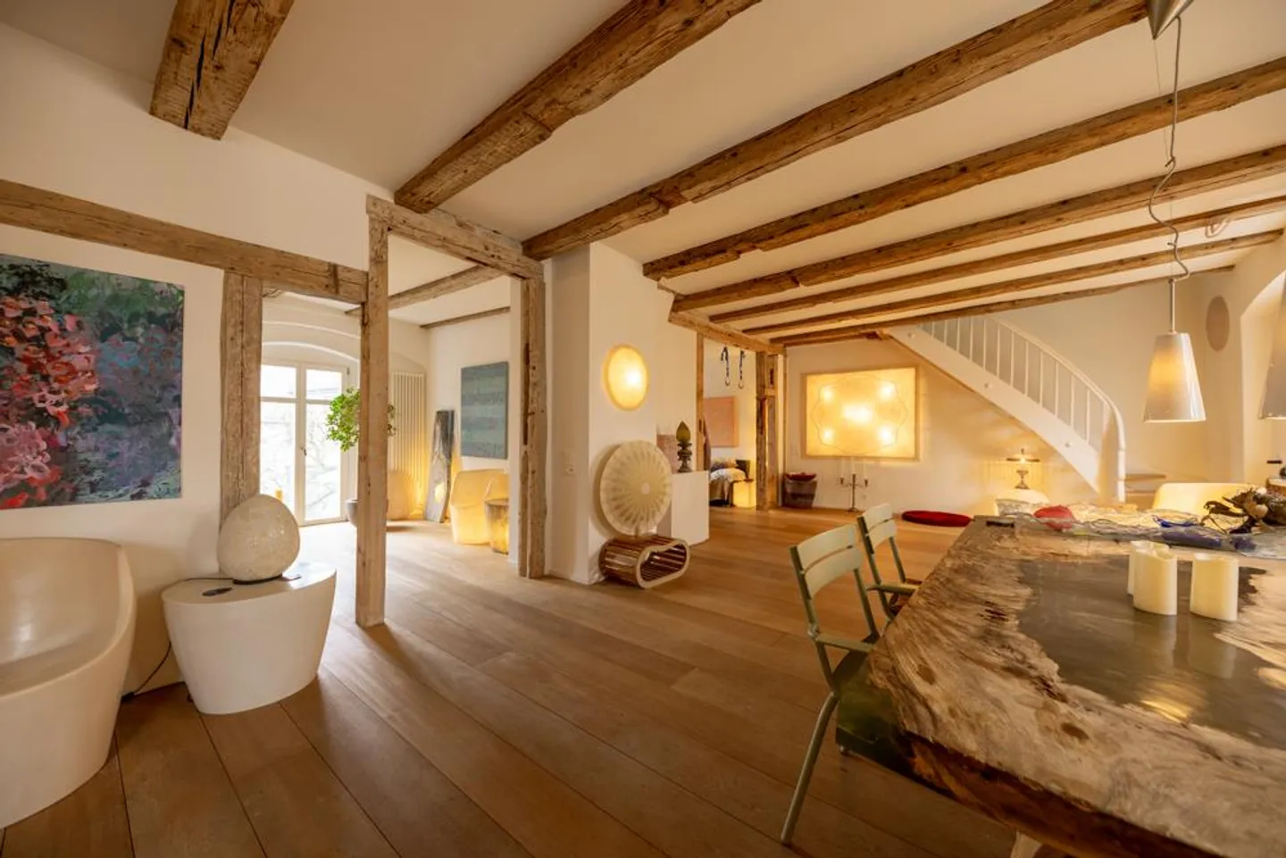 Artist House in the Heart of Kreuzlingen - Photo 3 of 10