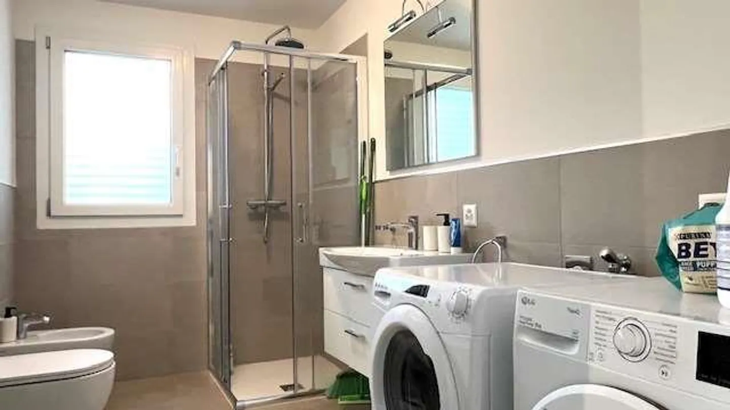 Nouvel appartement de 4,5 pièces avec jardin - Photo 8 sur 13