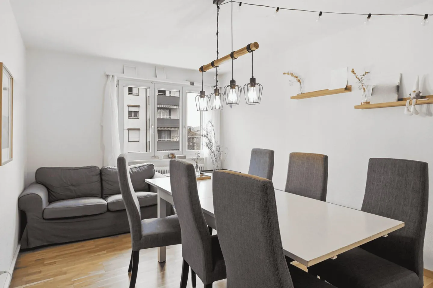 Beautiful 4-room apartment in a central location in Spiez - Photo 1 of 8