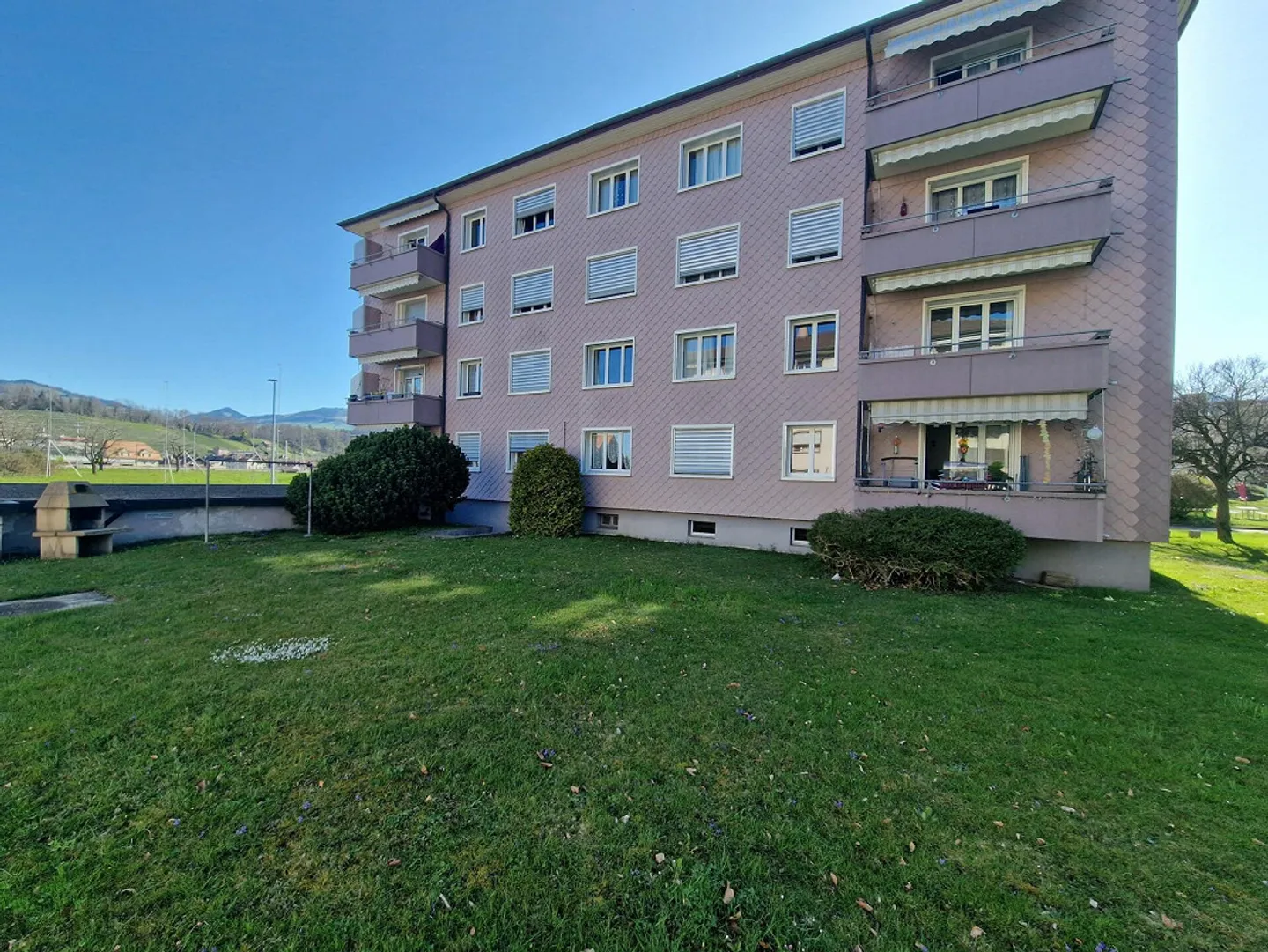 Beautiful 4-room apartment in a central location in Spiez - Photo 8 of 8