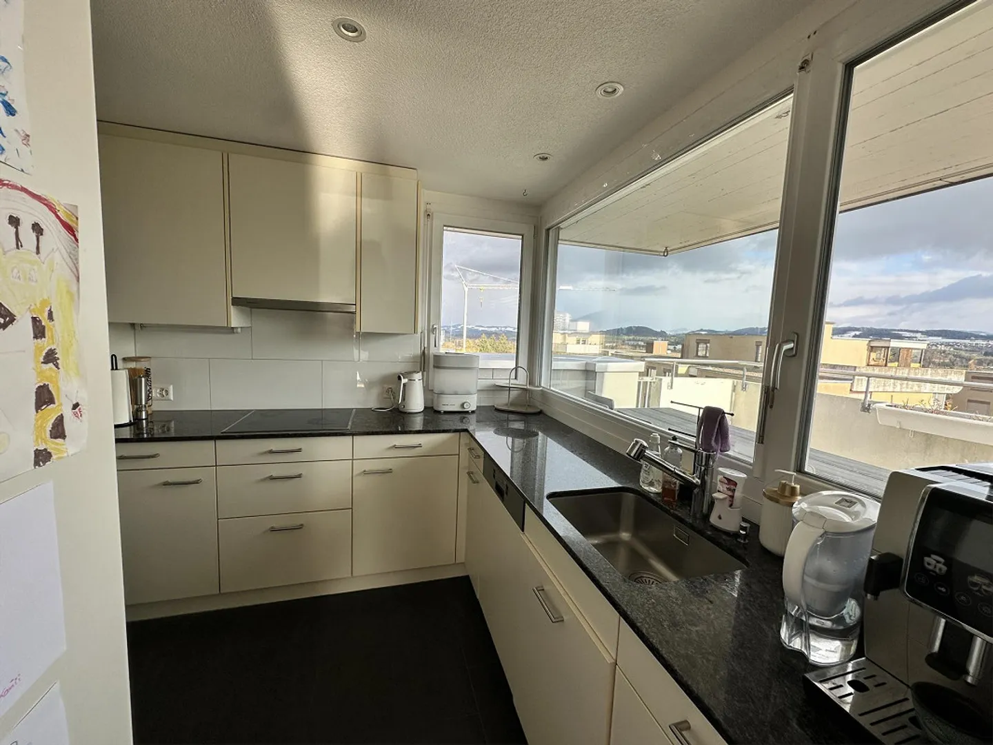 Attico con vista mozzafiato - Foto 4 di 13