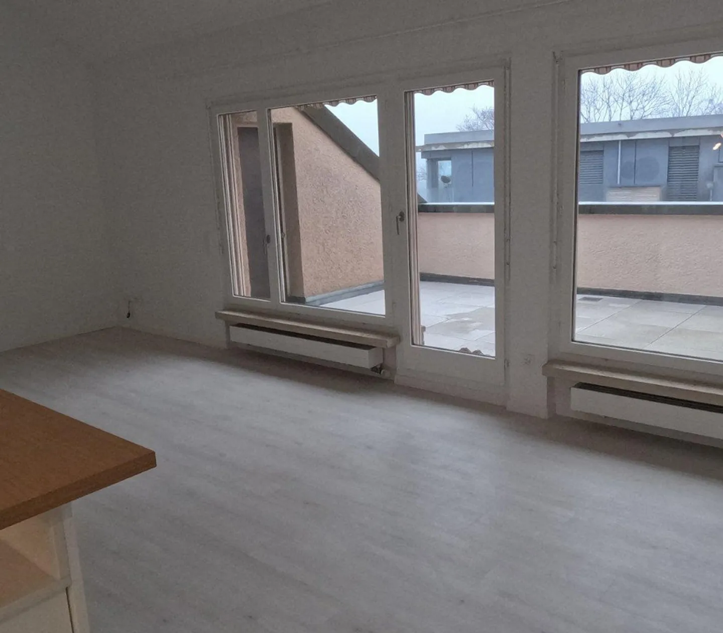 Grande, tranquilla e centralmente situata maisonette attico - Foto 3 di 18