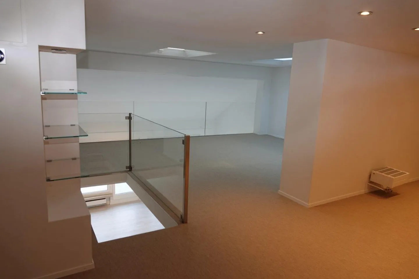 Grande, tranquilla e centralmente situata maisonette attico - Foto 15 di 18