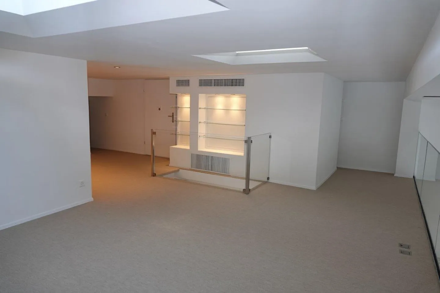 Grande, tranquilla e centralmente situata maisonette attico - Foto 16 di 18