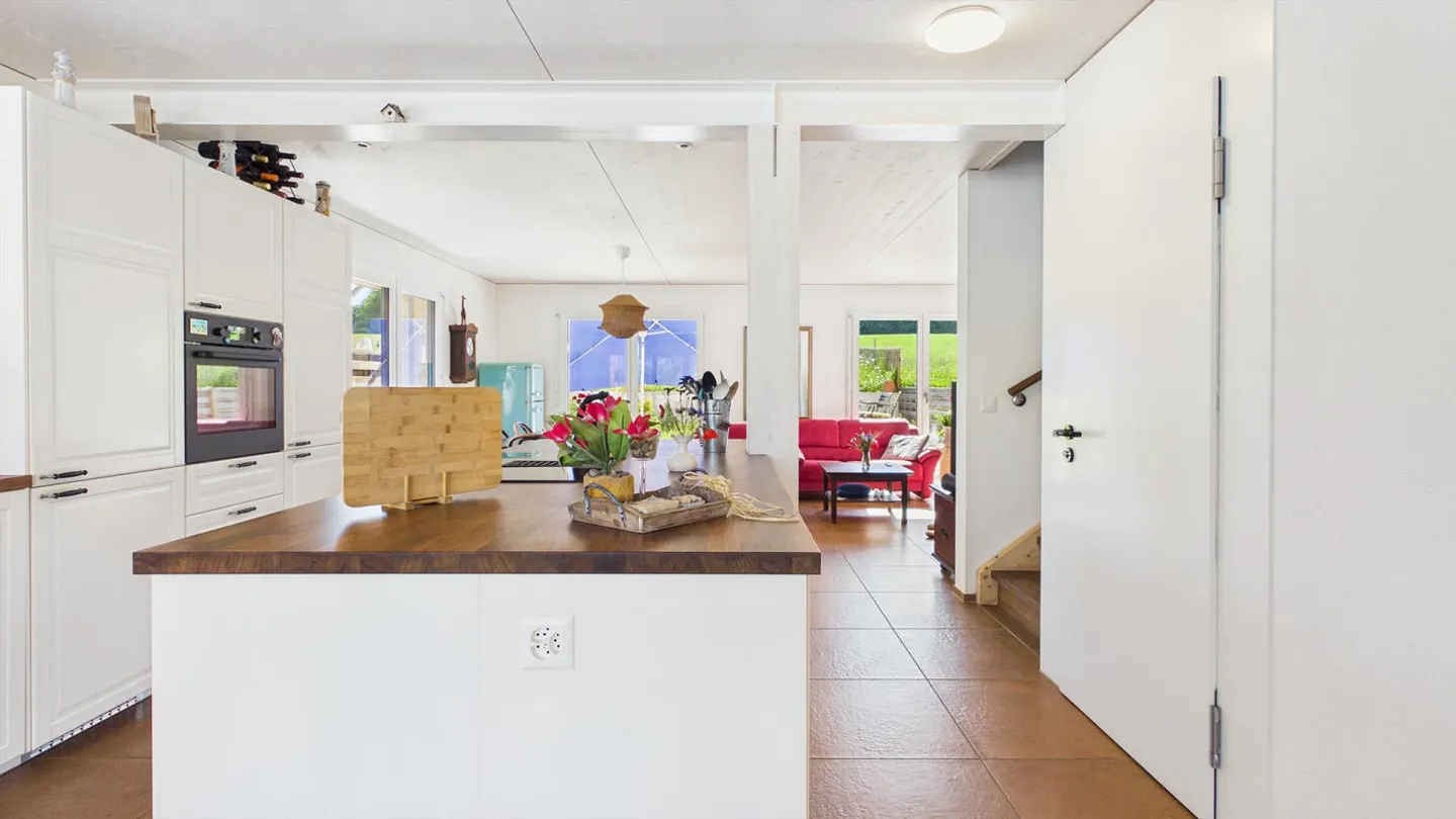Plenty of Space on All Levels – 5.5-Room House with a View of the Green - Photo 4 of 7