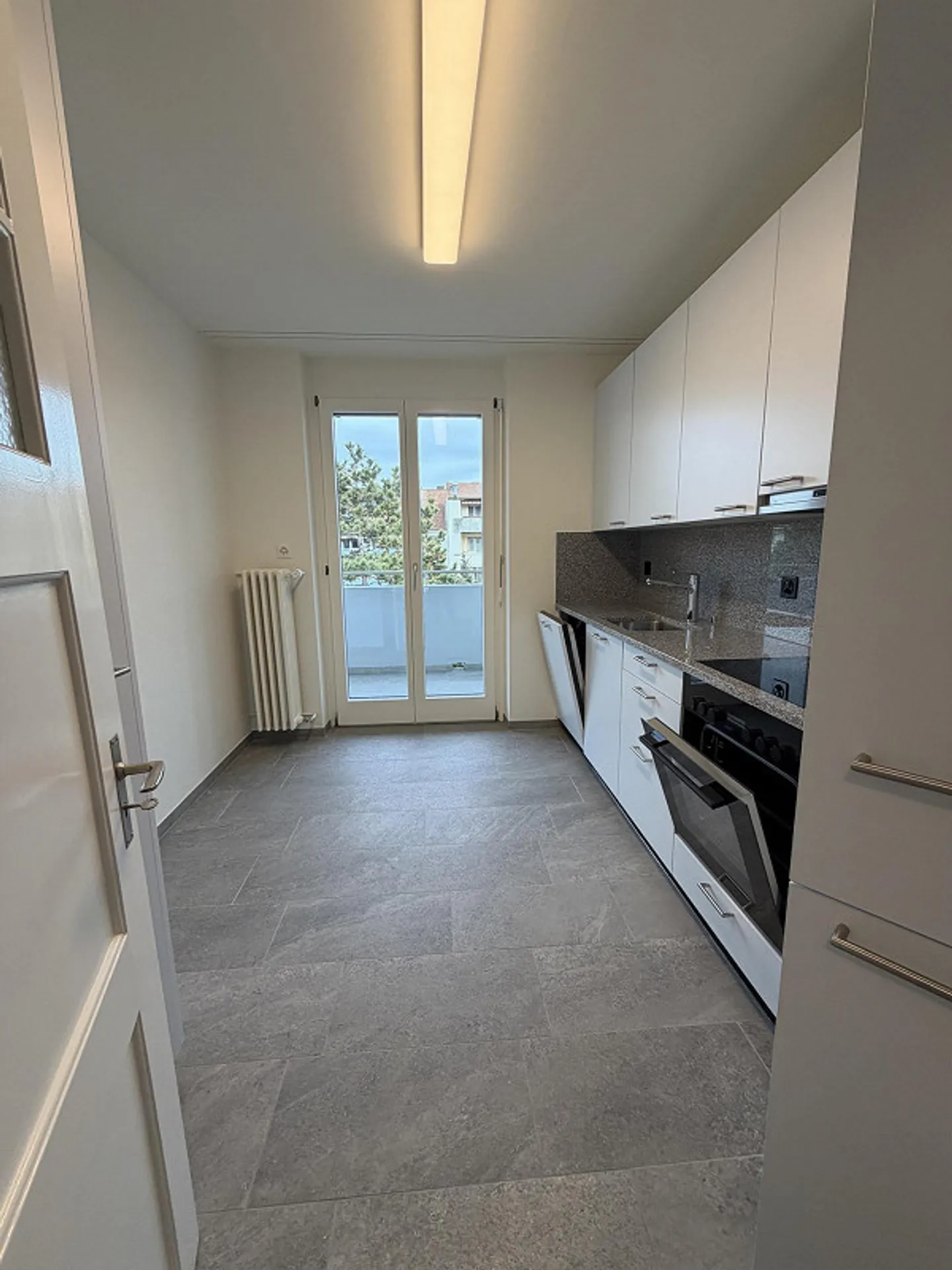 Appartamento cooperativo di 5 stanze al 4° piano - Foto 4 di 11