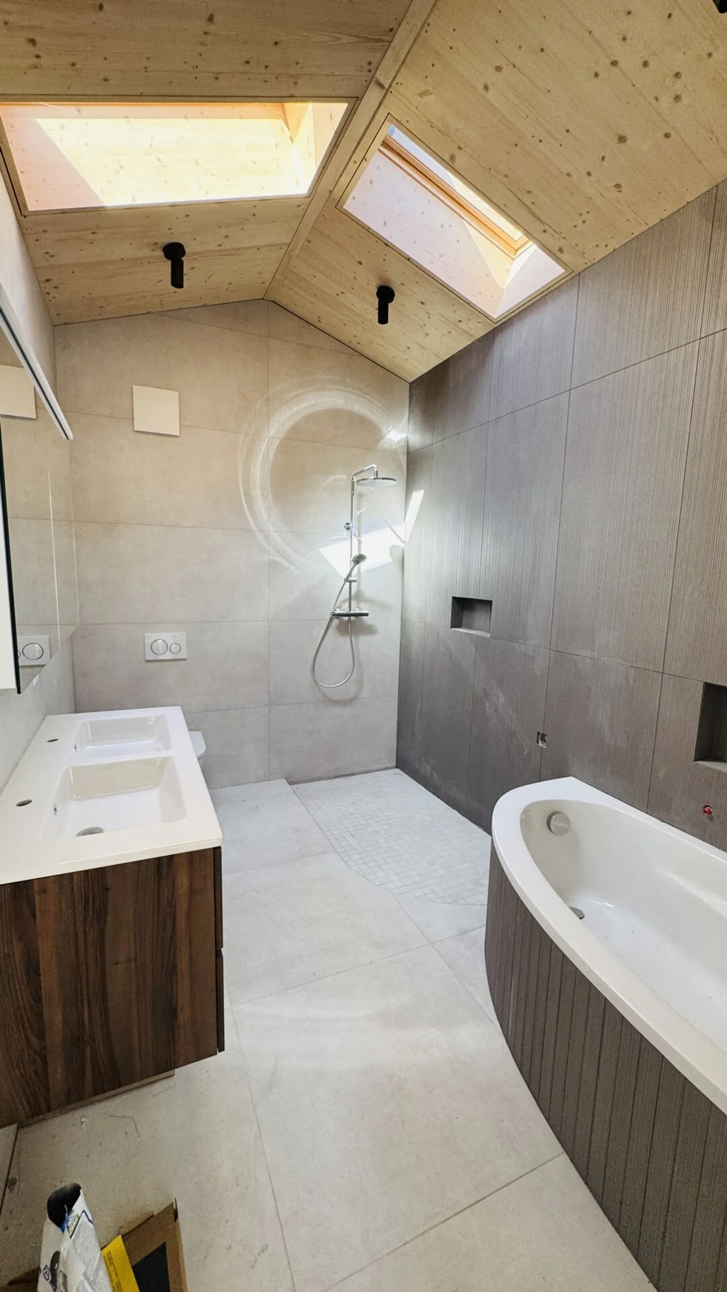 Nuovi appartamenti di 3.5 e 4.5 stanze - disponibili separatamente o insieme - Foto 3 di 10