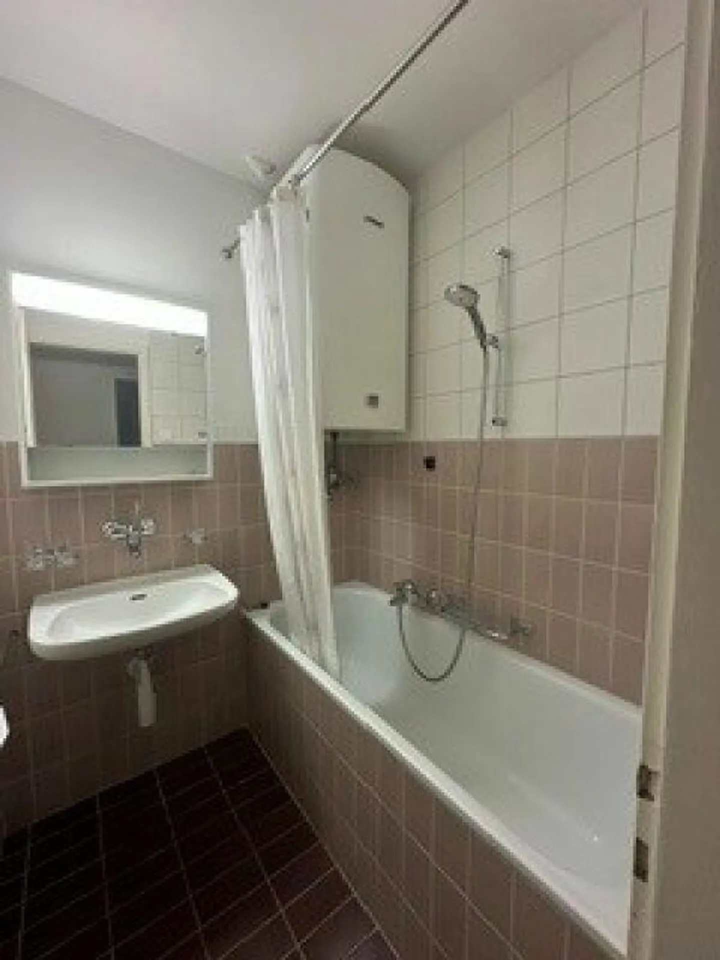 Zentrale 4-Zimmerwohnung - Foto 4 von 7