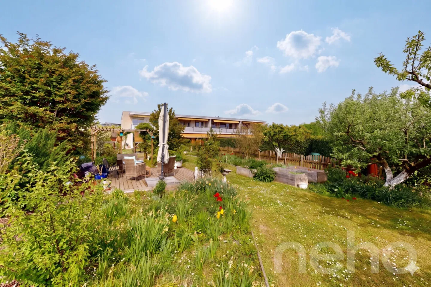 Bel Appartement avec Jardin - Photo 1 sur 12