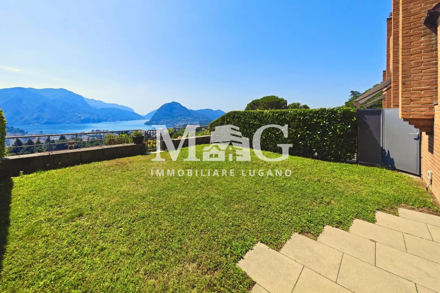 Lugano : Villa avec jardin privé et vue imprenable sur le lac - Photo 5 sur 17