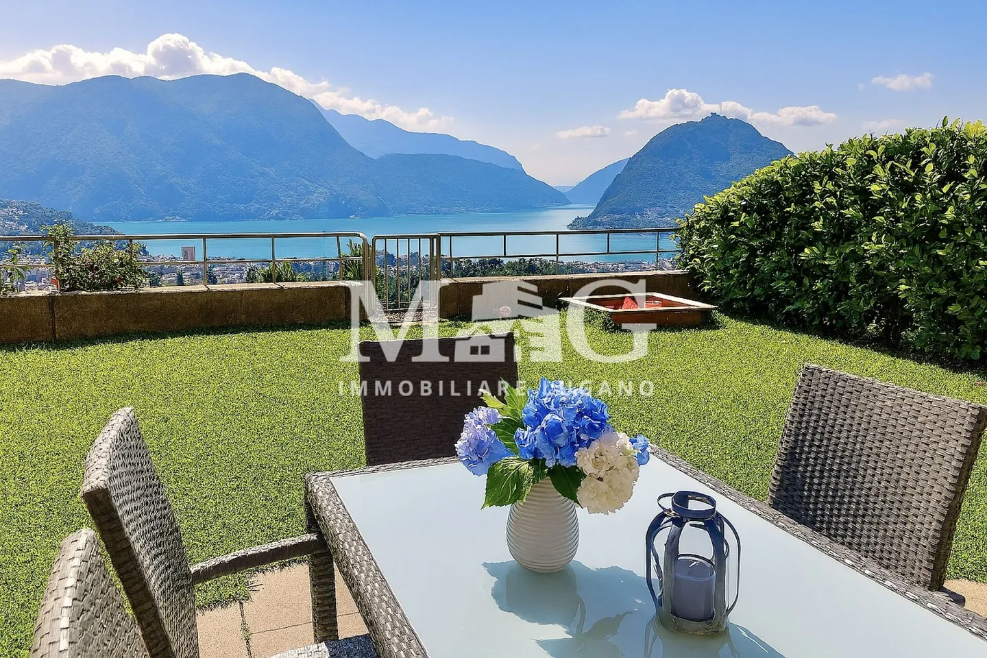 Lugano : Villa avec jardin privé et vue imprenable sur le lac - Photo 6 sur 17