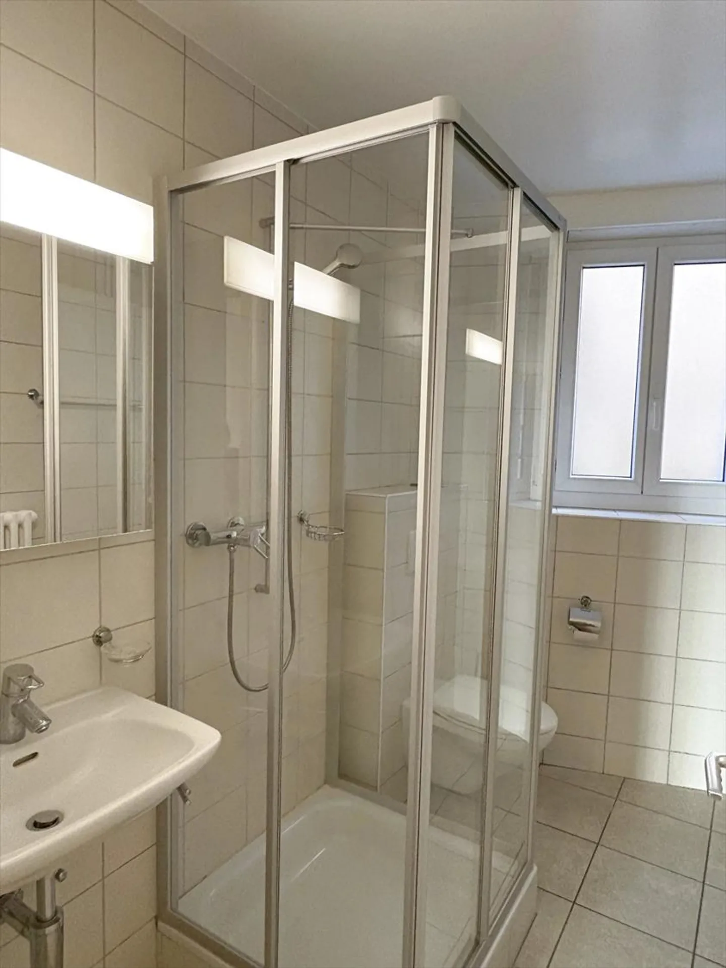 Spazioso appartamento di 3.5 locali nella città vecchia di Montreux. - Foto 8 di 8