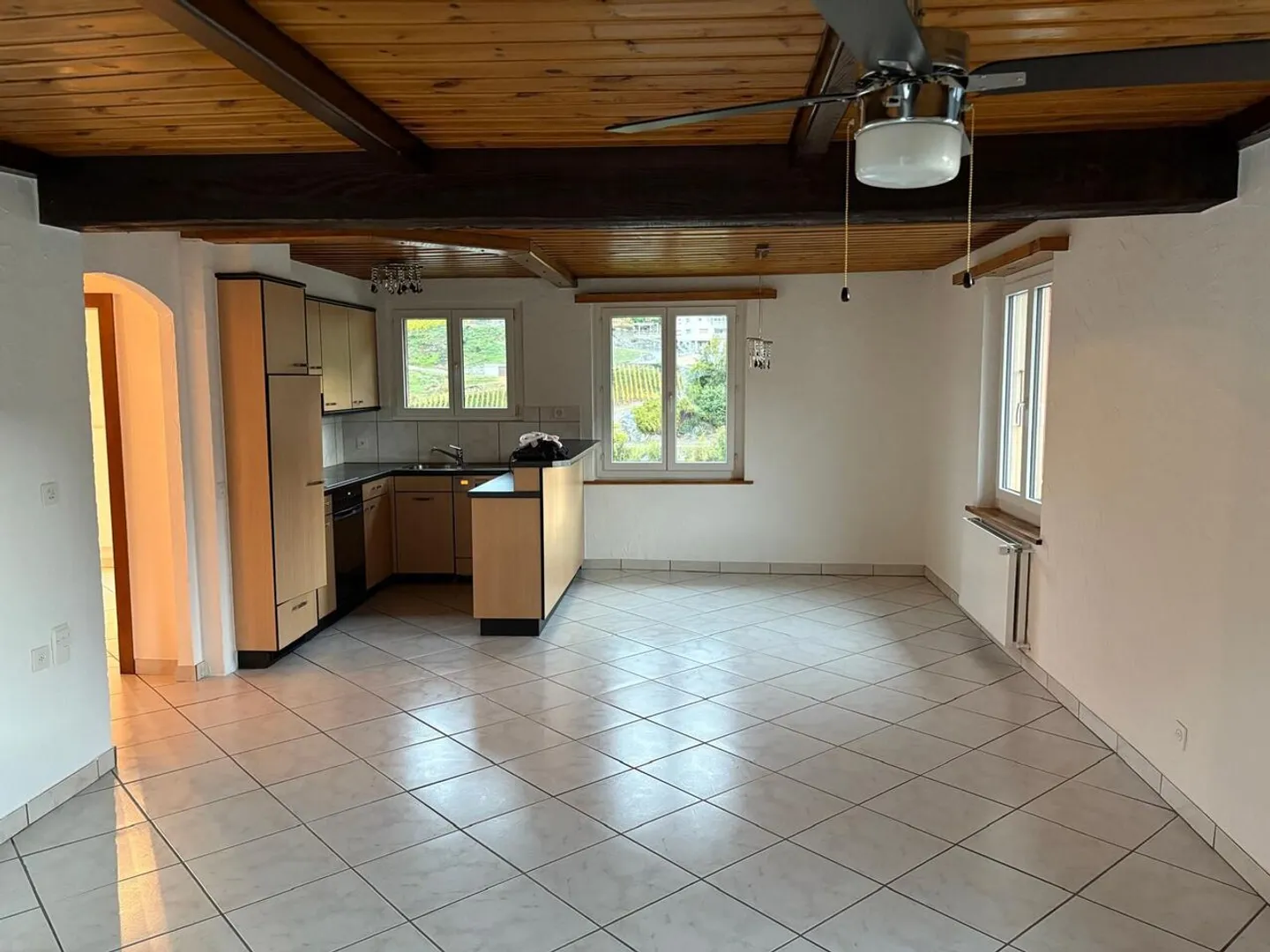 In centro con grande terrazza e stanza separata - Foto 5 di 5