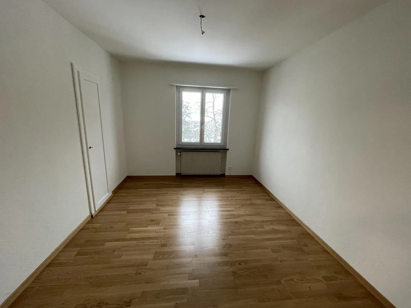 Appartamento ristrutturato di 4 stanze con camino - Foto 9 di 14