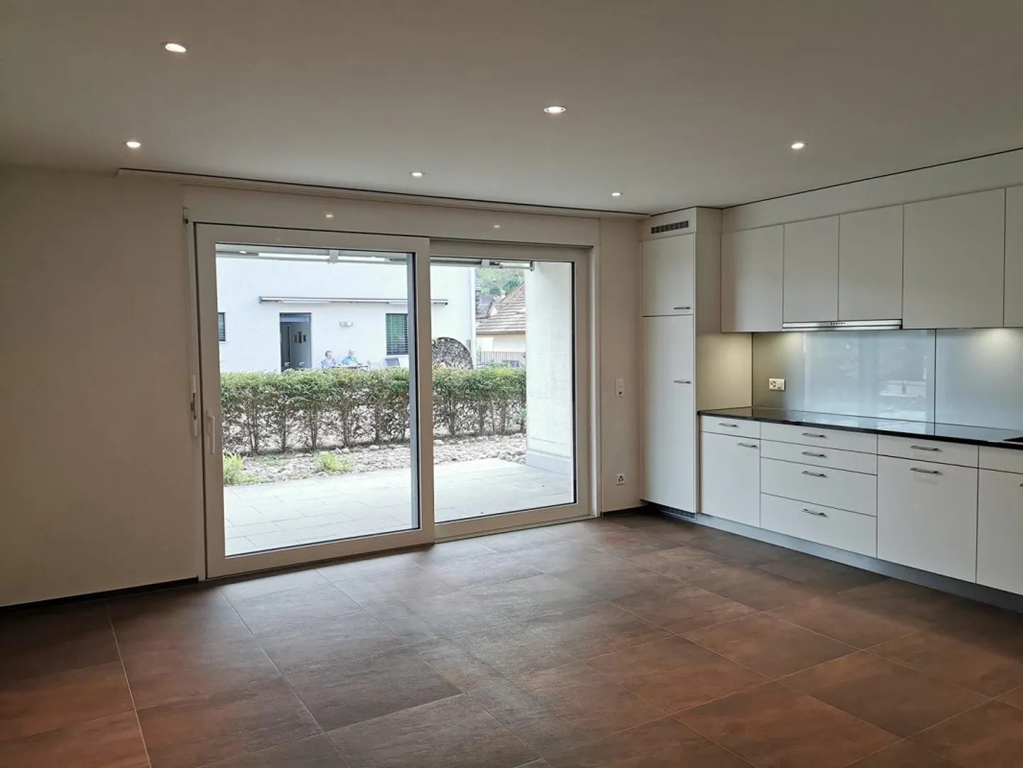 Moderno appartamento di 2,5 stanze in affitto a Oberdorf - Foto 3 di 9