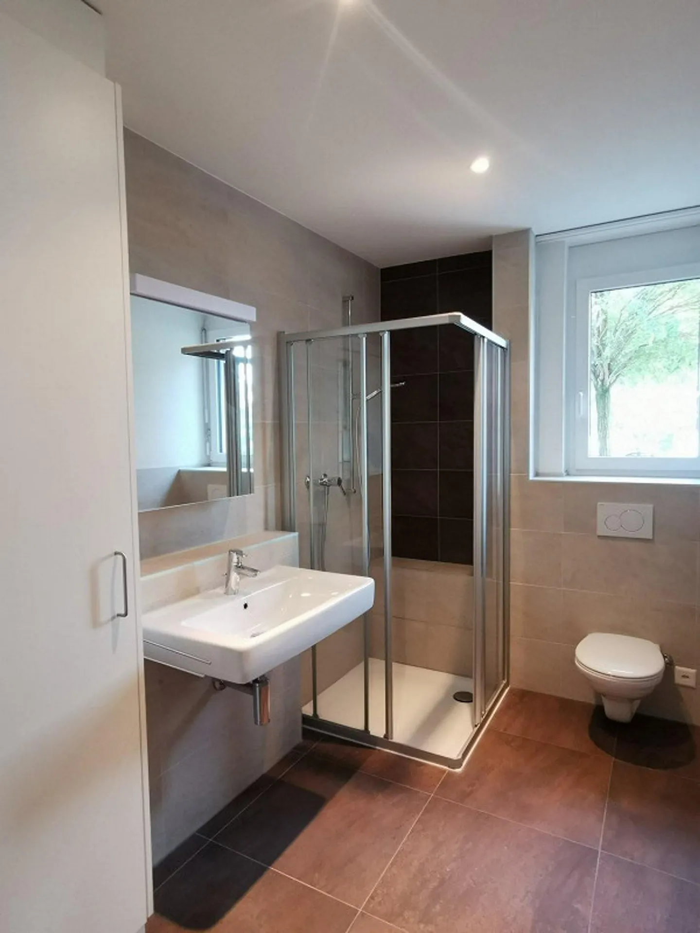 Moderno appartamento di 2,5 stanze in affitto a Oberdorf - Foto 7 di 9