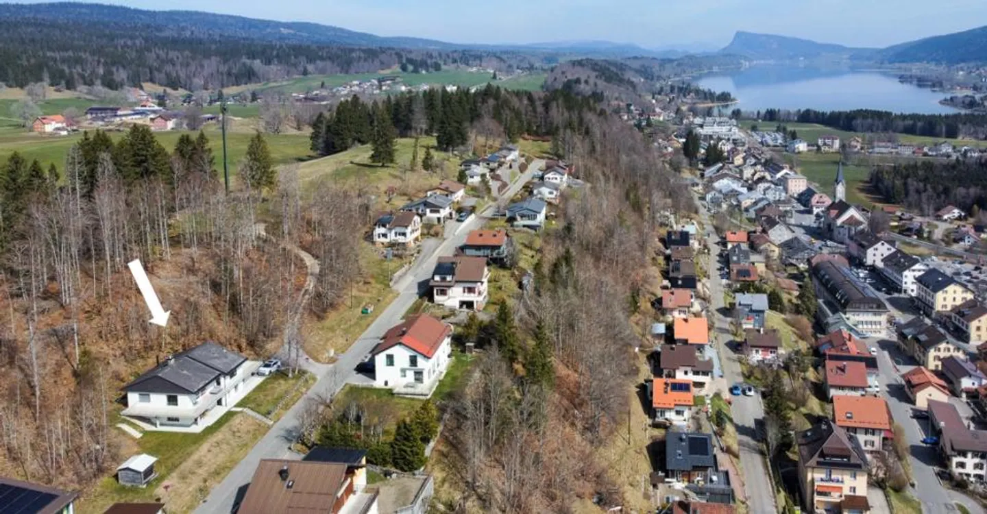 Splendide maison rénovée de 2 logements Vue dominante - Photo 3 sur 11