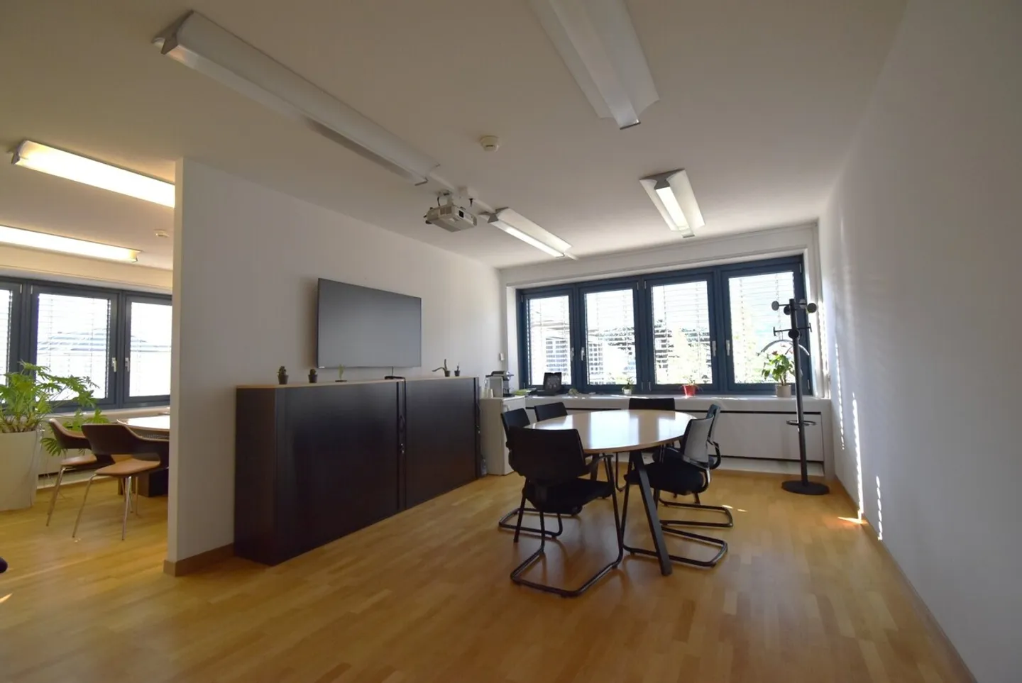 Handel 5 Zimmer - Foto 2 von 5