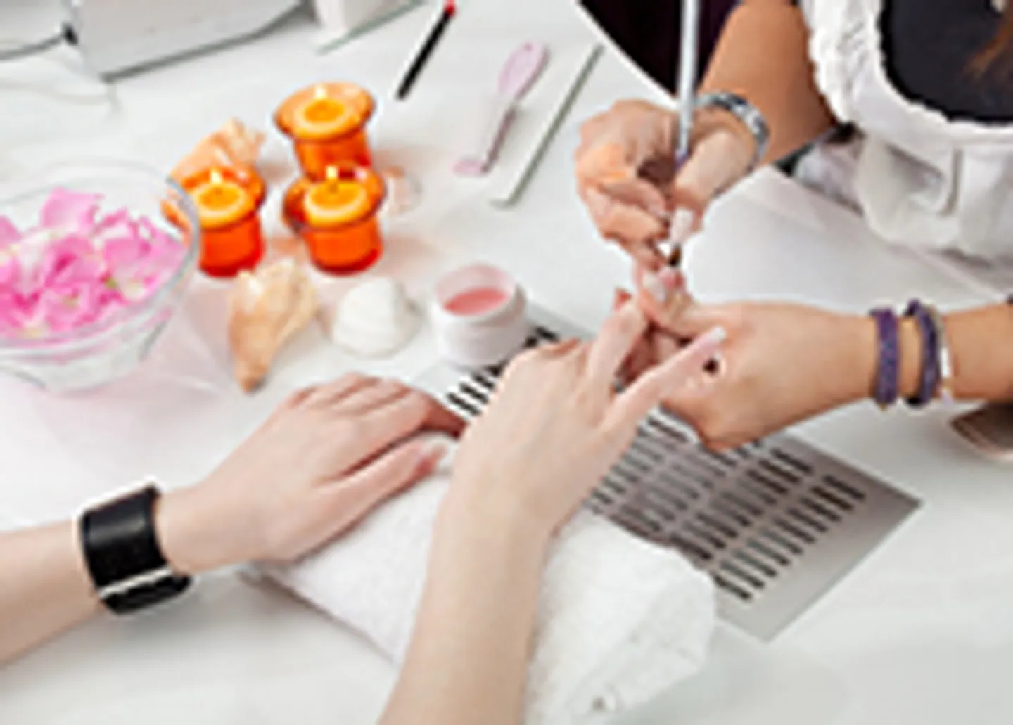 «Neuchâtel Schönheitssalon - Nagel zu verkaufen» - Foto 1 von 1