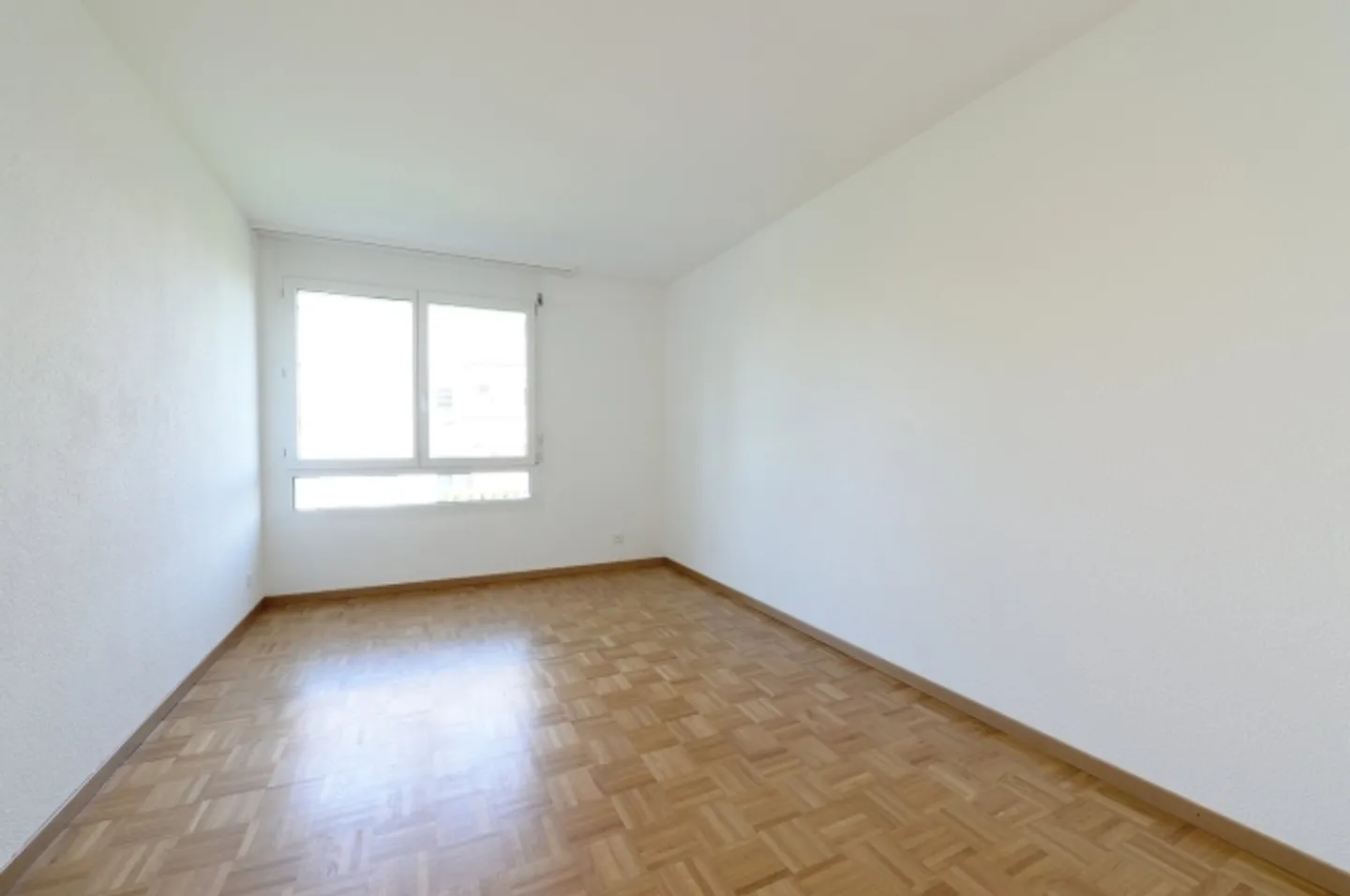 Appartement moderne avec terrasse - Photo 10 sur 12