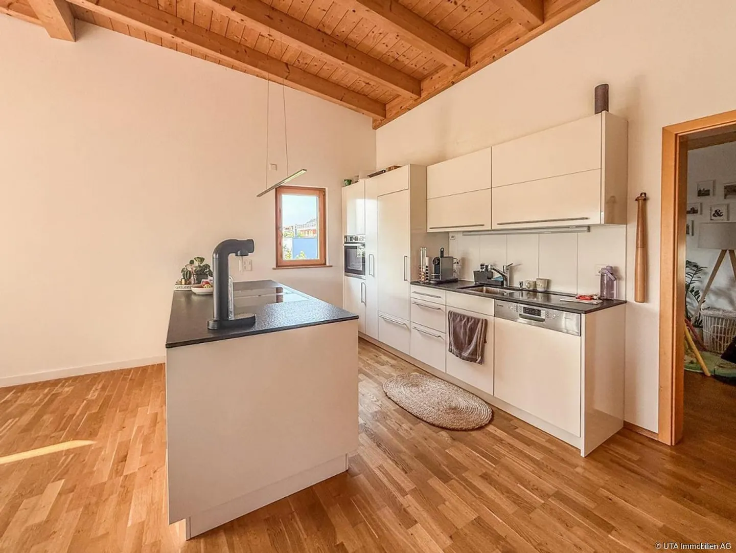 Modernes Loft-Apartment mit Seeblick - Foto 3 von 14