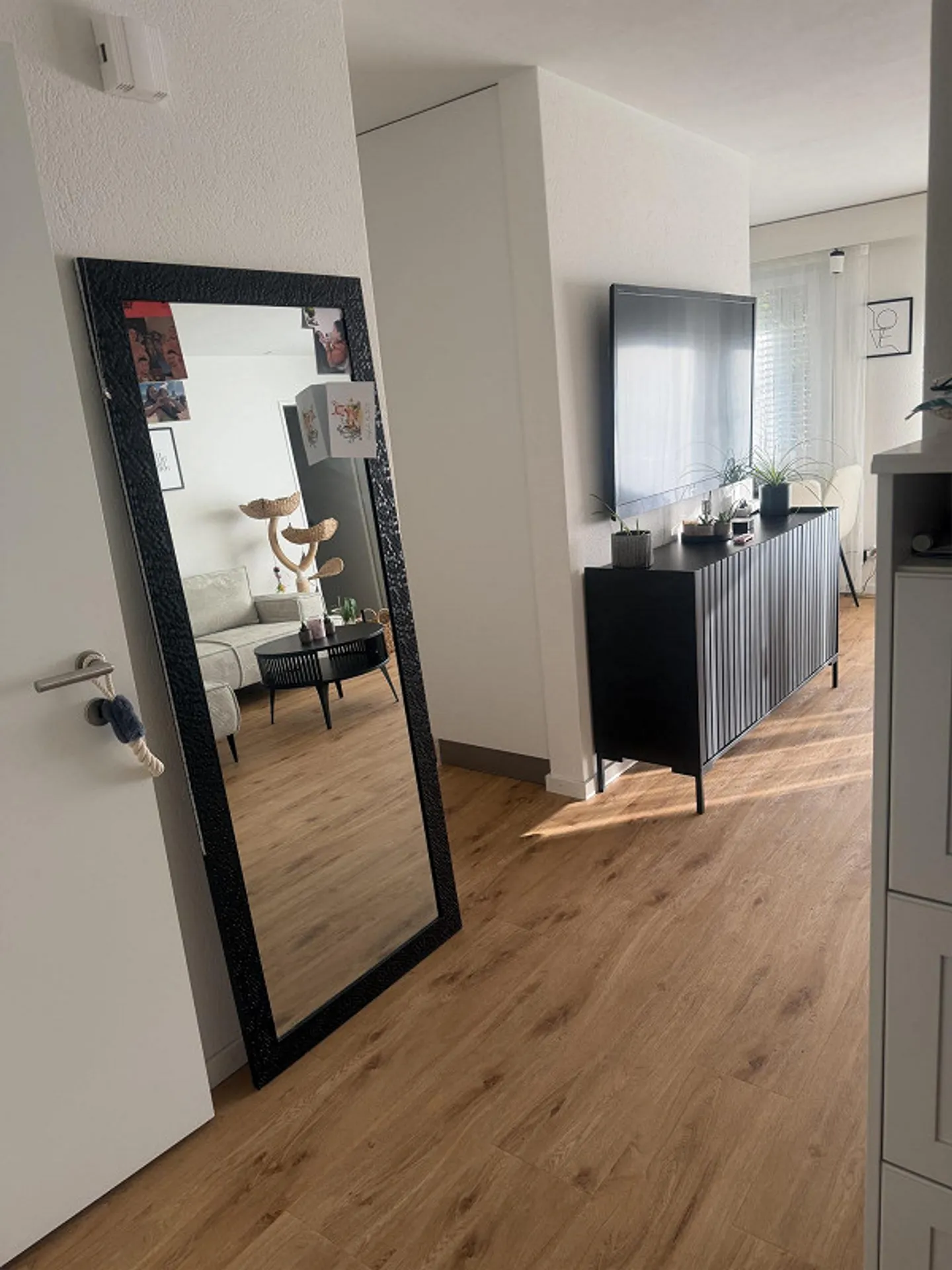 Bright 2.5 Room Apartment with Private Garden Patio - Photo 6 of 10
