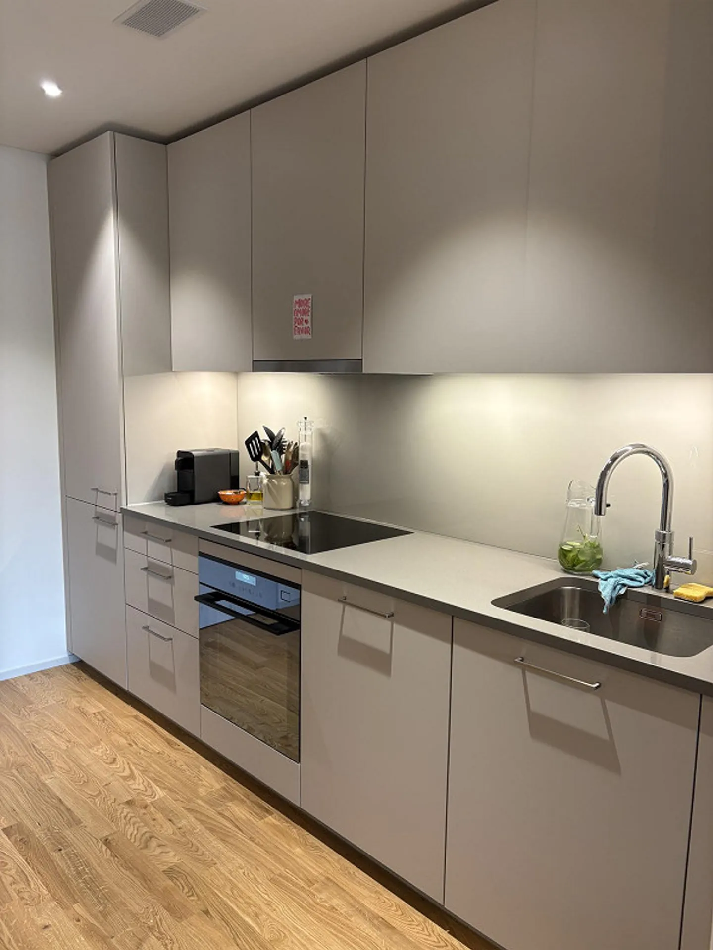 Nouvel appartement de 2,5 pièces dans le quartier confortable de Tribschen - Photo 7 sur 16