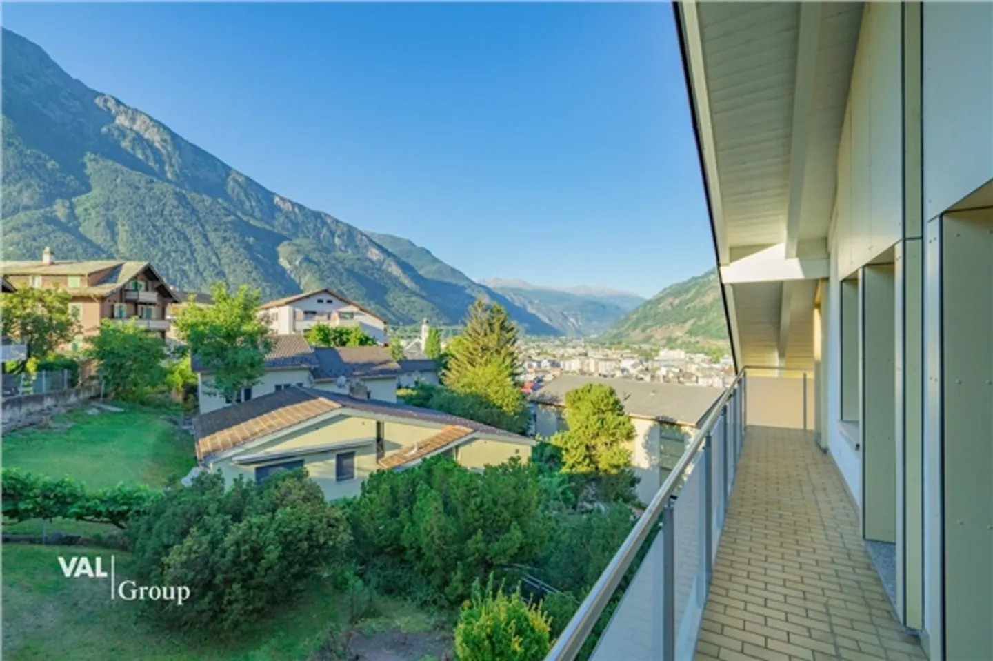 «Exklusive Villa in bester, erhöhter Lage und idyllischer Umgebung» - Foto 3 von 6