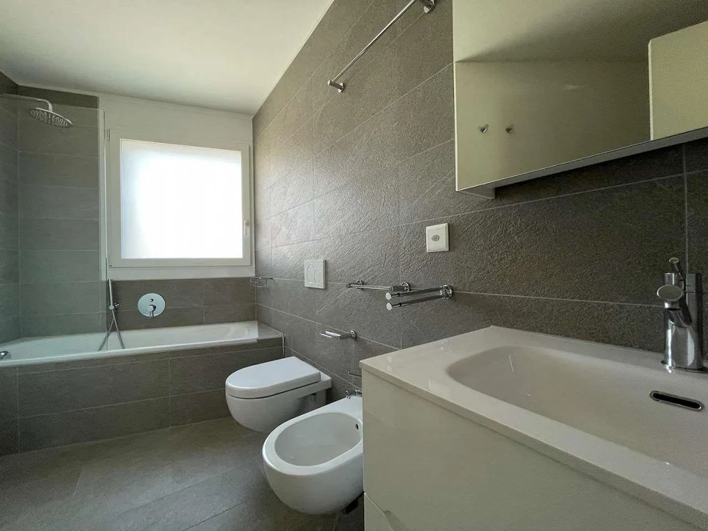 Melide, appartamento 3.5 locali con terrazza - Foto 4 di 7