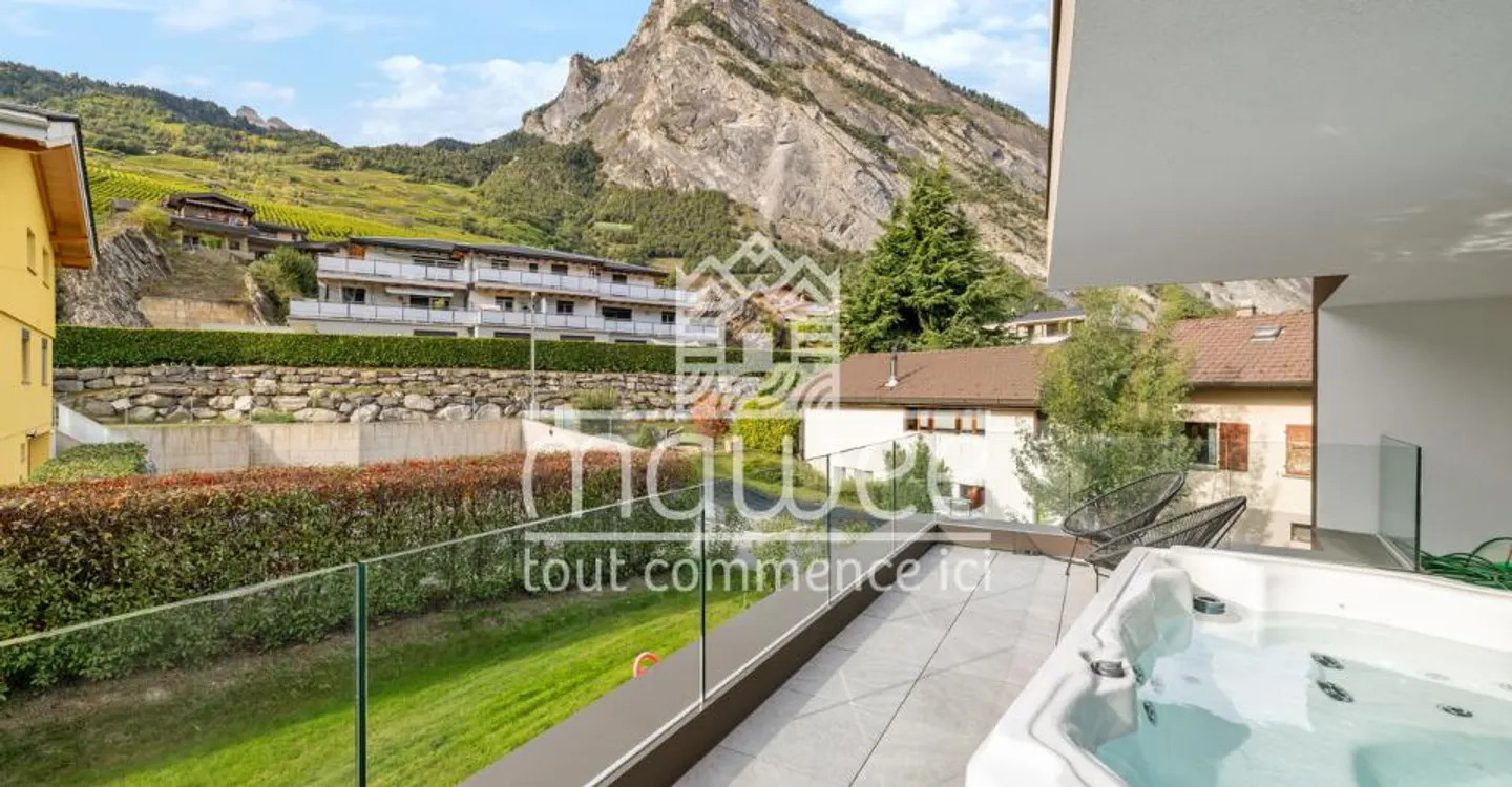 Élégance, confort et terrasse d'exception au cœur de Leytron ! - Foto 10 di 13