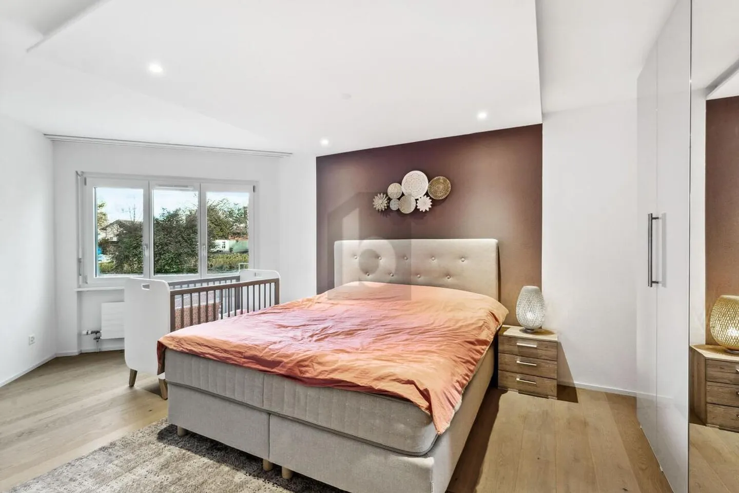 MODERNE ET STYLÉE AVEC TERRASSE ENSOLEILLÉE - Photo 4 sur 6