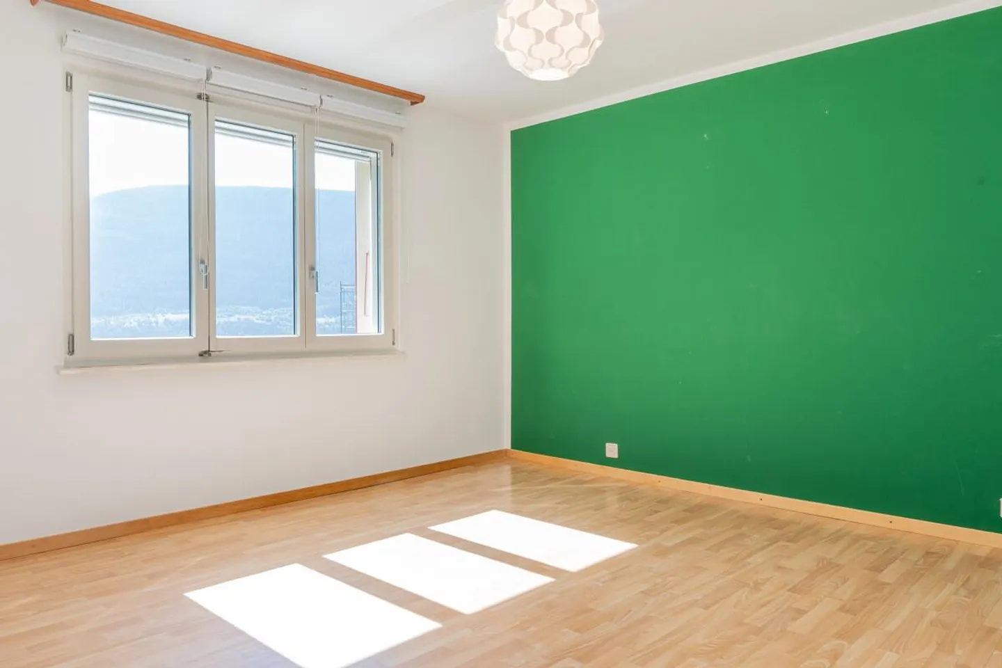Casa unifamiliare ben tenuta con appartamento separato e molto potenziale - Foto 11 di 25