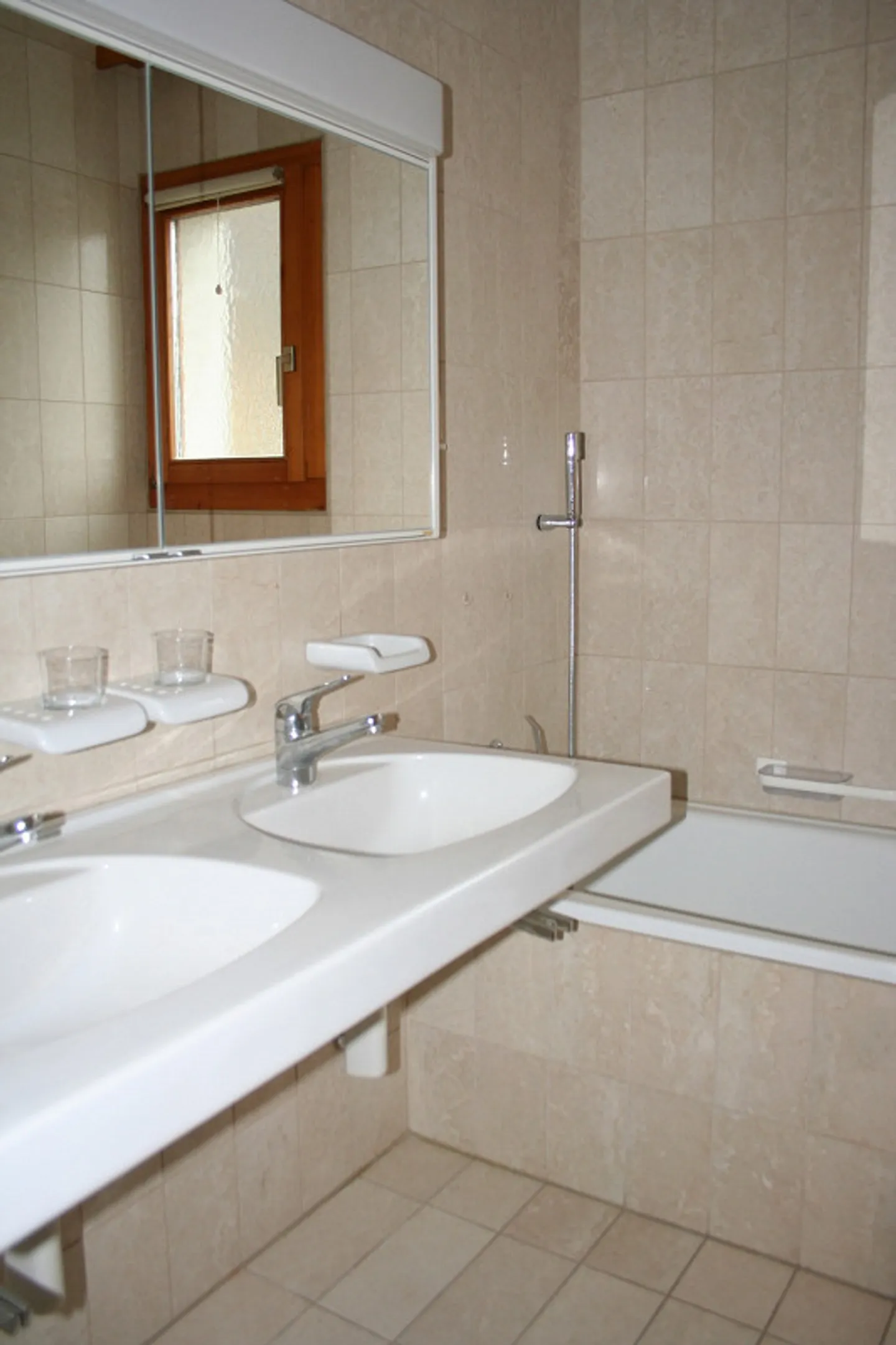 Helle 4.5-Zimmer-Wohnung - Foto 5 von 9
