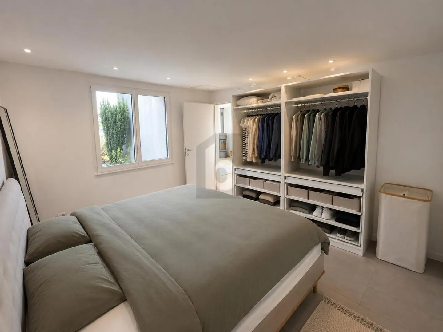 TOP RENOVATED AND QUIET WITH A VIEW - Photo 3 of 6