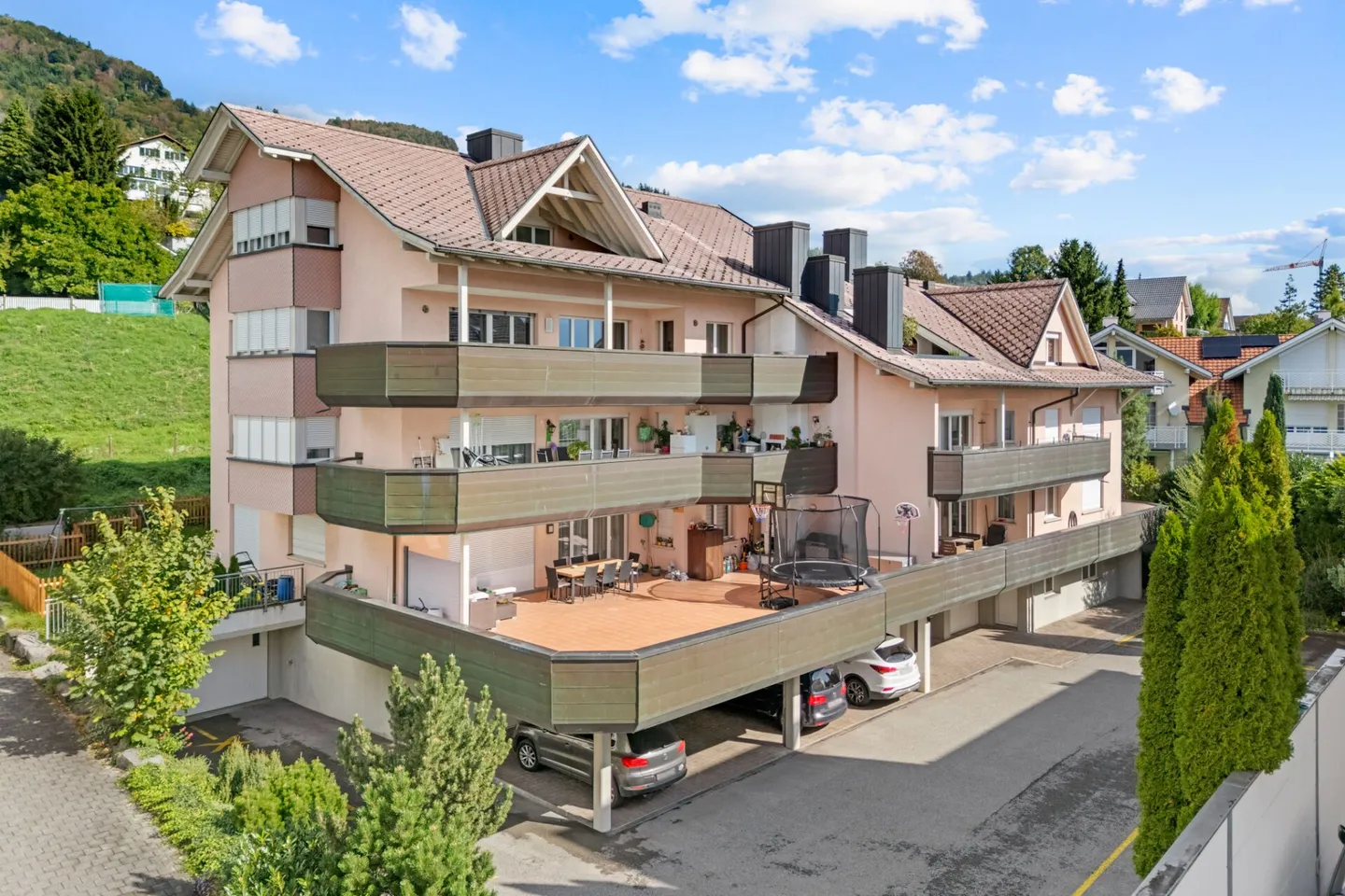 Geräumige Wohnung mit grosser Terrasse - Foto 1 von 26