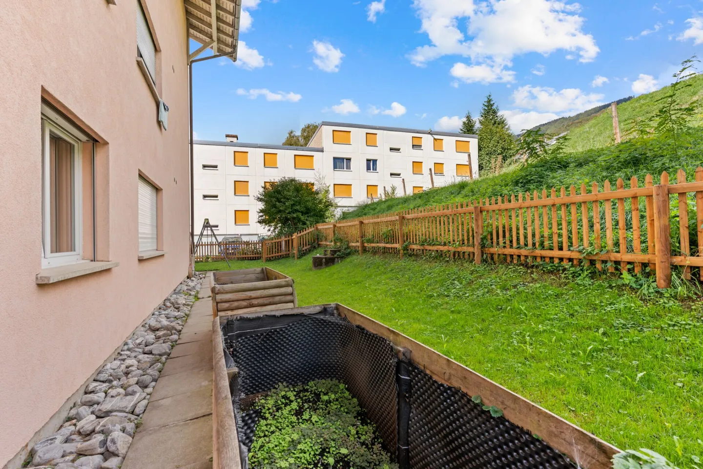 Geräumige Wohnung mit grosser Terrasse - Foto 7 von 26