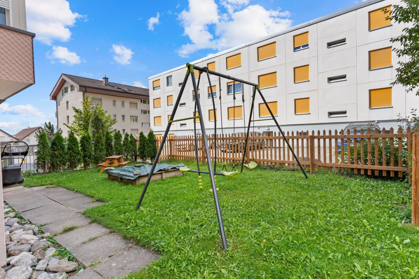Geräumige Wohnung mit grosser Terrasse - Foto 23 von 26