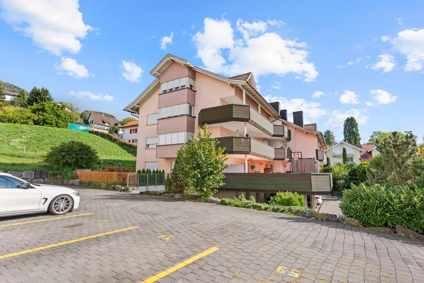 Geräumige Wohnung mit grosser Terrasse - Foto 25 von 26