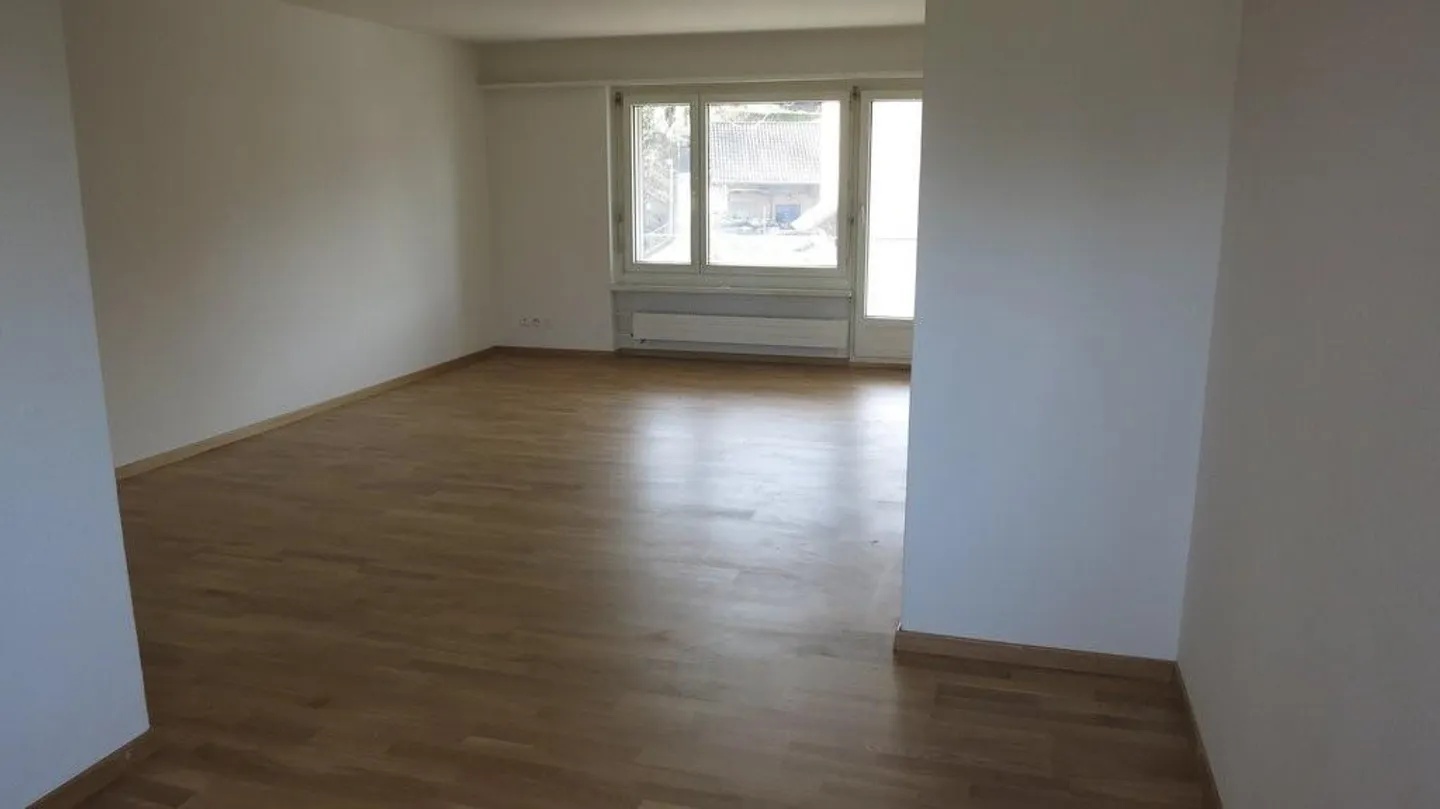 Schöne 4.5 Zimmer-Wohnung in Forch zu vermieten - Foto 5 di 10