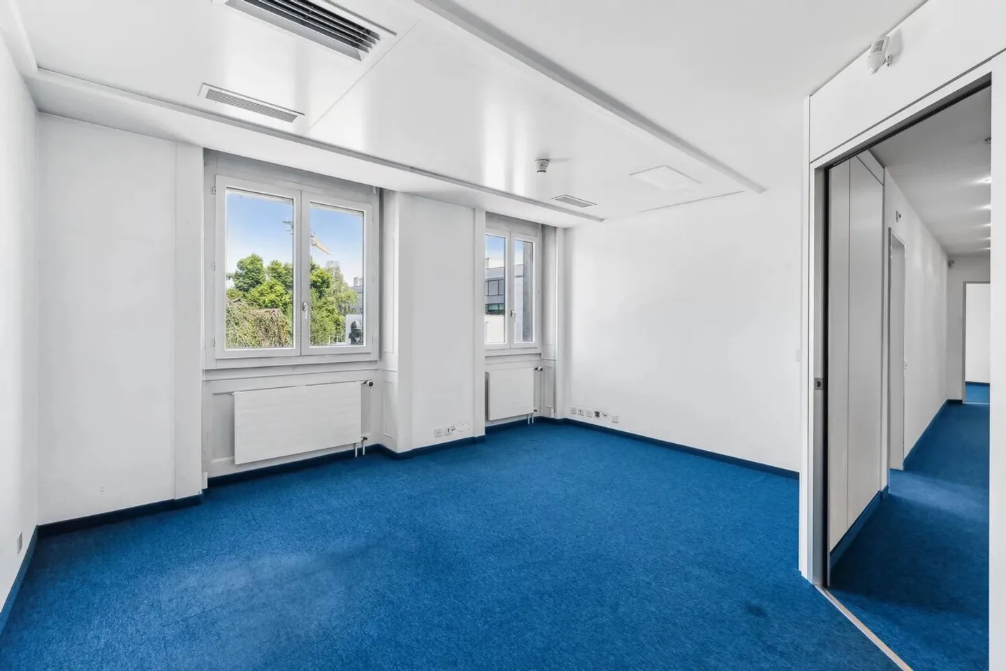 Beautiful spaces for rent in Malagnou - Photo 4 of 13