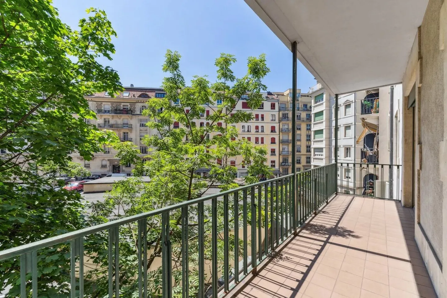 Beautiful spaces for rent in Malagnou - Photo 7 of 13