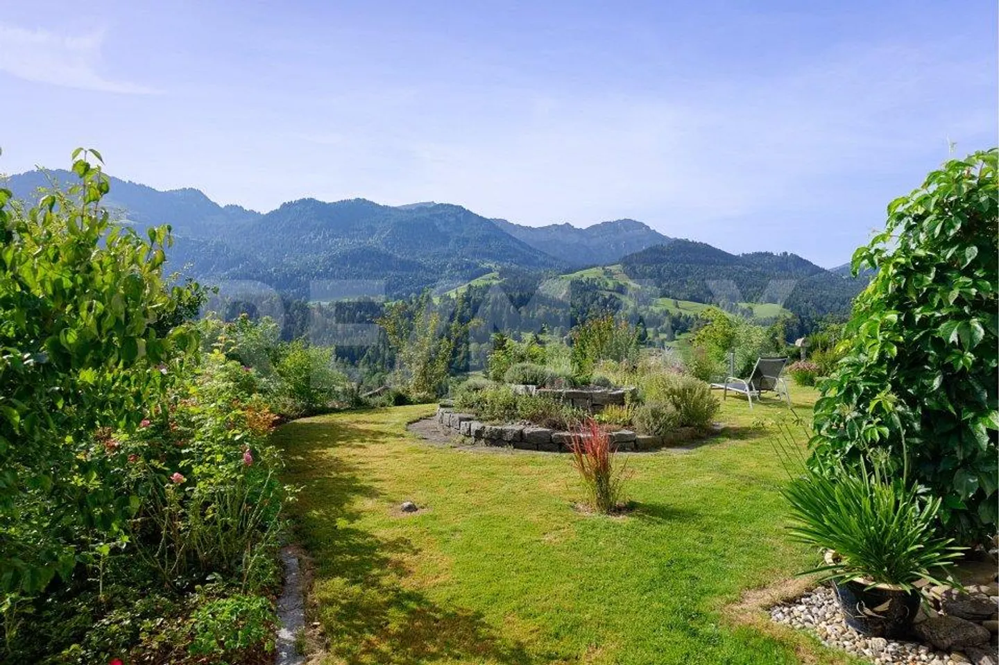 Charmantes Einfamilienhaus mit Aussicht - Foto 3 von 13